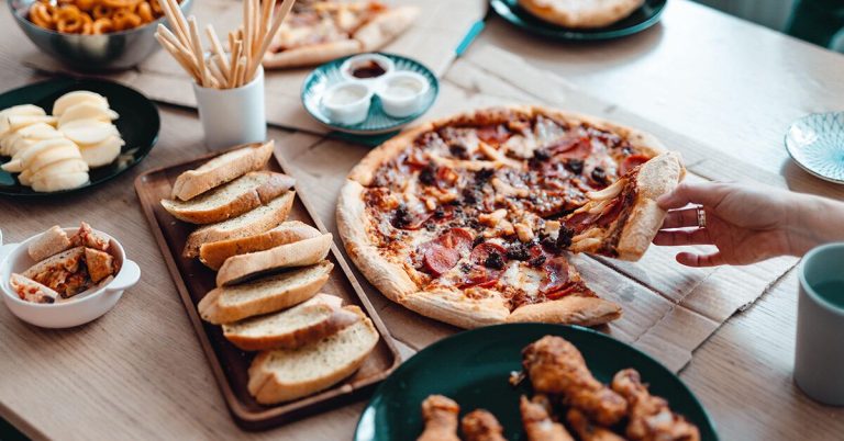 9 alimenti che possono causare bruciore di stomaco