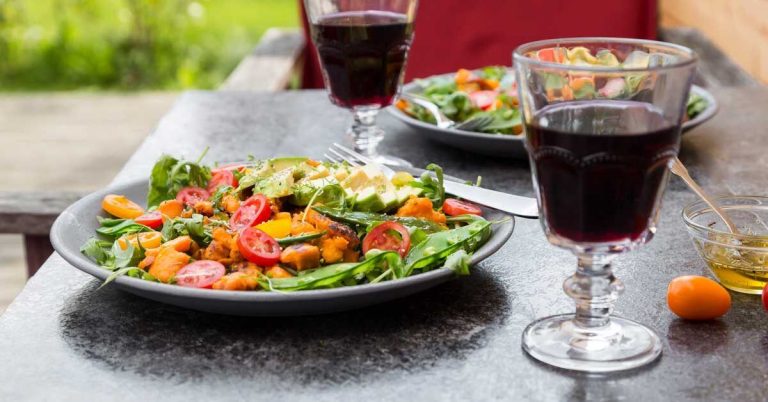 Dieta Antiinfiammatoria 101: Come ridurre l’infiammazione in modo naturale