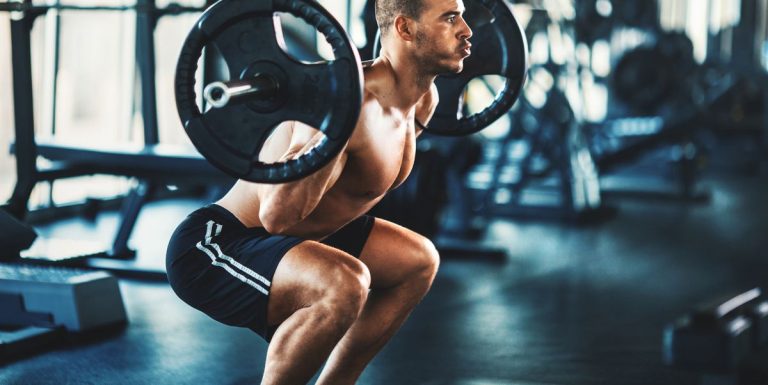 4 motivi per cui soffri di dolore al ginocchio dovuto agli squat e come risolverli