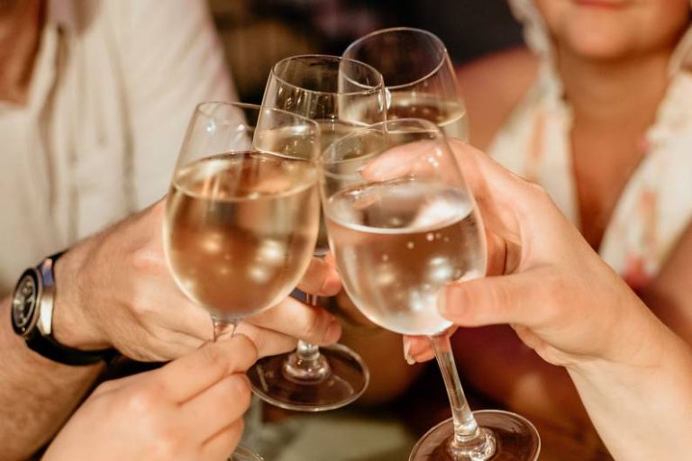 Effetti positivi: questo è ciò che accade quando si evita permanentemente l'alcol