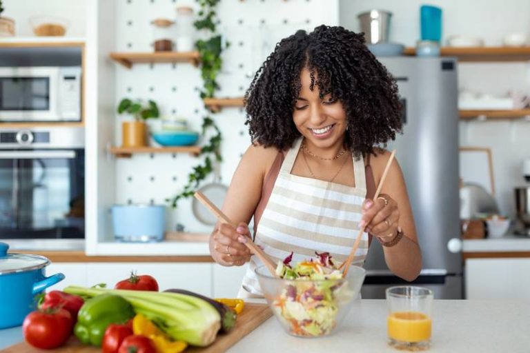 Ingrassatore!  D'ora in poi non aggiungeremo più cinque ingredienti all'insalata