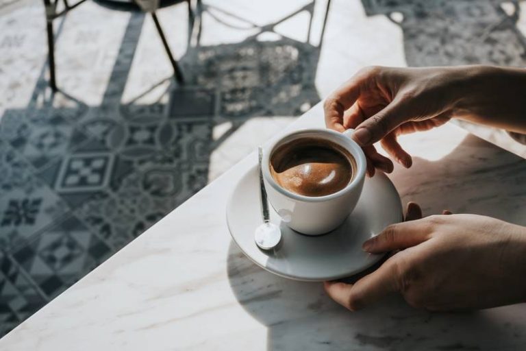 Quanto caffè è salutare?  Devi conoscere 7 segnali di allarme del tuo corpo