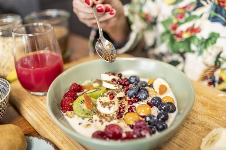 Vero superalimento: ecco cosa succede quando mangi semi di lino ogni giorno