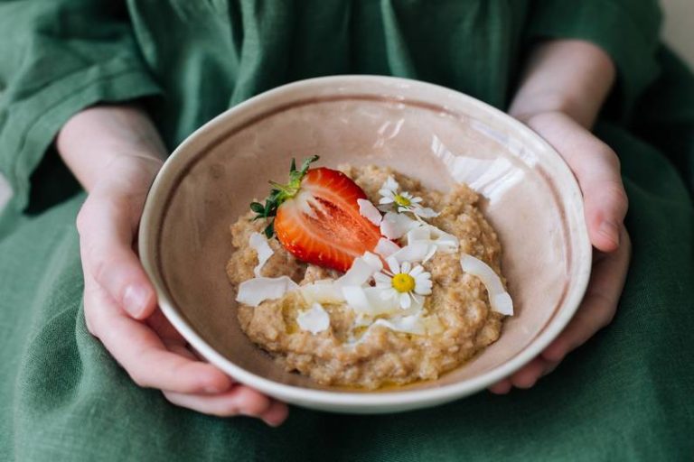 Segreto della dieta: ecco cosa succede quando mangi crusca d’avena ogni giorno