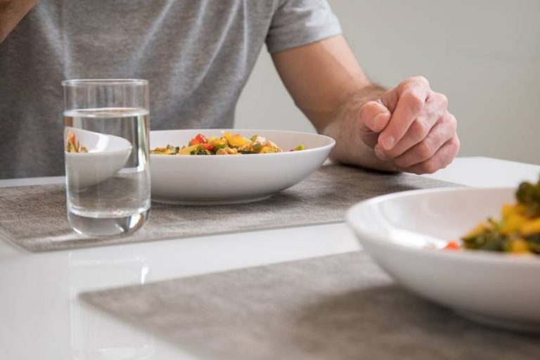 Esiste una risposta chiara a questo? Tanti pasti caldi al giorno sono salutari