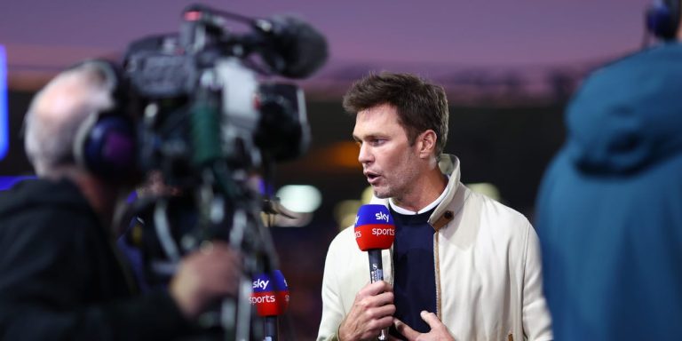 Tom Brady condivide il post su Instagram di Broadcast Circuit Workout