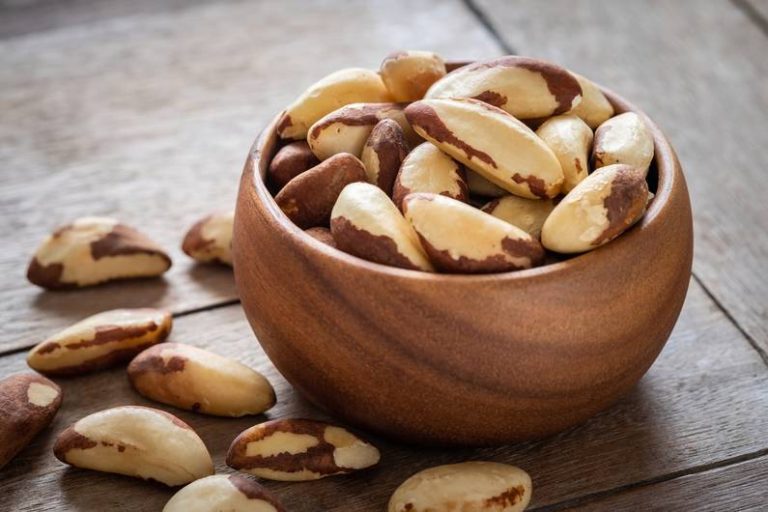 Ecco perché non dovresti mai mangiare più di due noci del Brasile al giorno