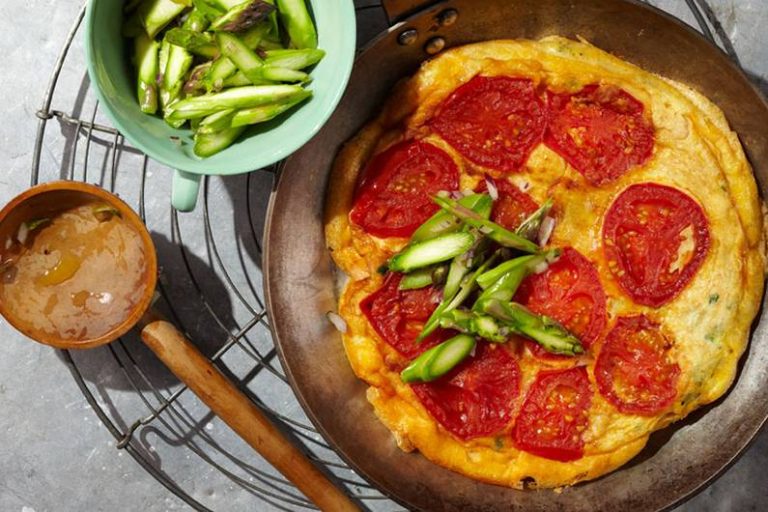 Ricetta Frittata Di Pomodori Con Asparagi Verdi Marinati