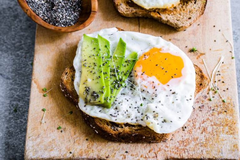Superfood popolare: perché dovresti mangiare i semi di chia