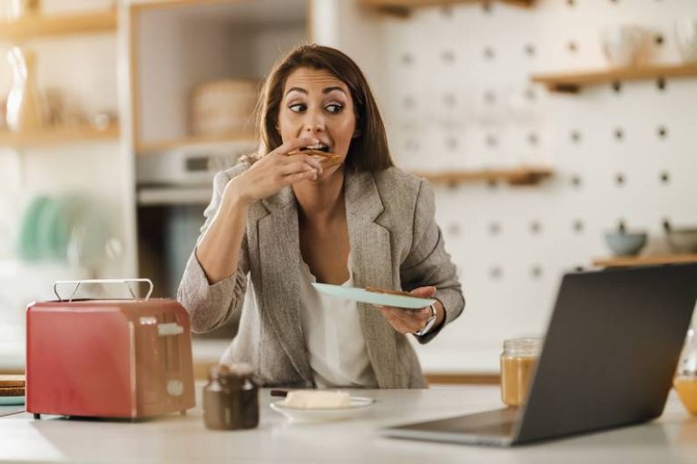 Come una colazione da dessert lascia che i chili cadano