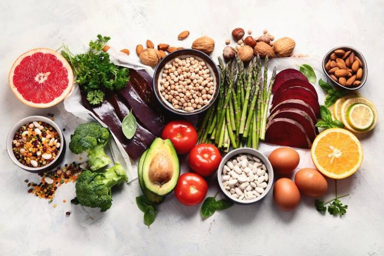Vantaggi per la salute e rischi di vitamina e integratori nutrizionali