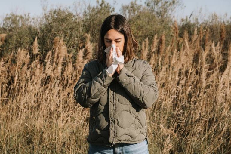Polline in aria: quali alimenti hanno un verme di febbre da fieno