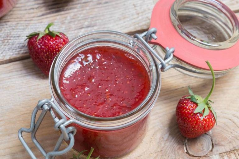 Ricetta: marmellata di fragole senza gallo di zucchero