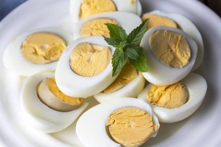 Uova di Pasqua acquistate: il punto colore è pericoloso con uova pre -cotte?