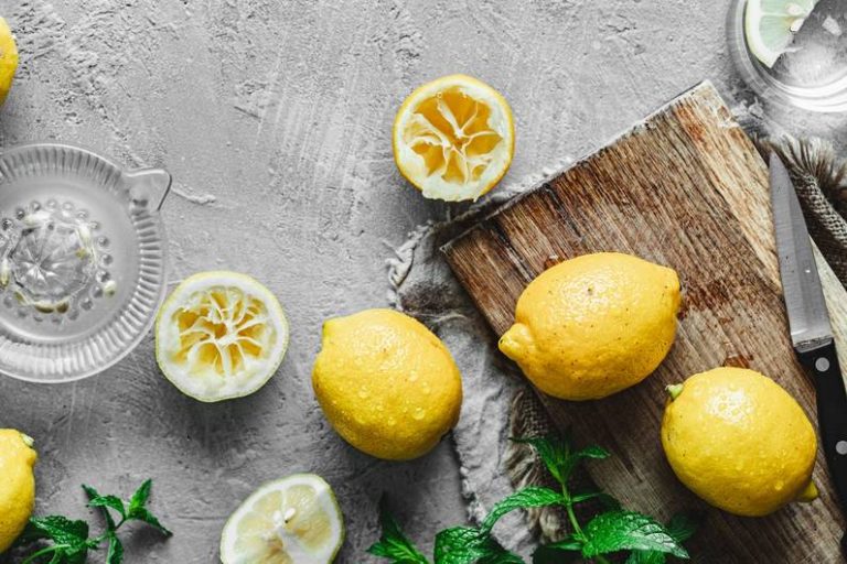 Prevenire la muffa: con questi trucchi, i limoni rimangono più a lungo