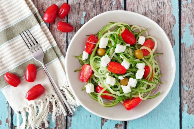 Cucumber-Spaghetti: questa è la migliore insalata estiva quest’anno