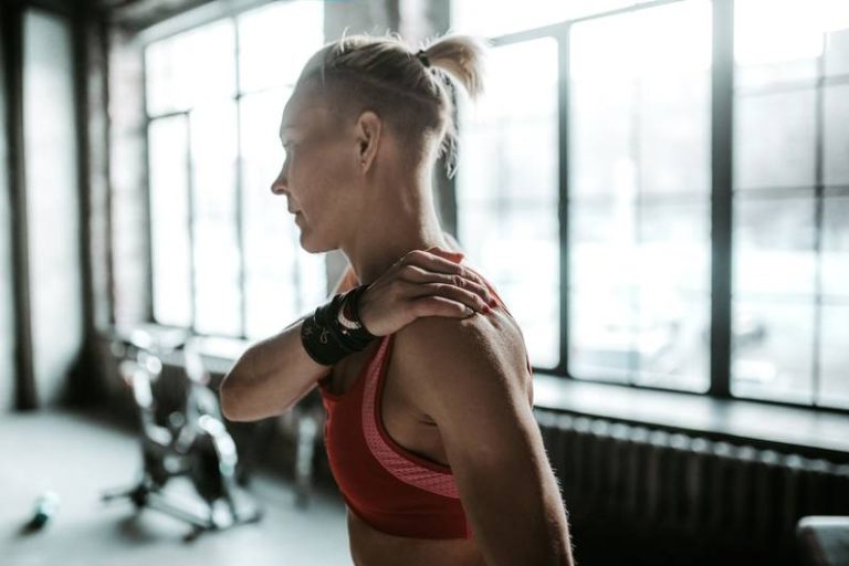 Dolore muscolare costantemente dopo l’allenamento – segnale normale o di avvertimento?