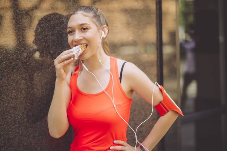 Questi 7 errori nutrizionali potrebbero frenarti durante la corsa