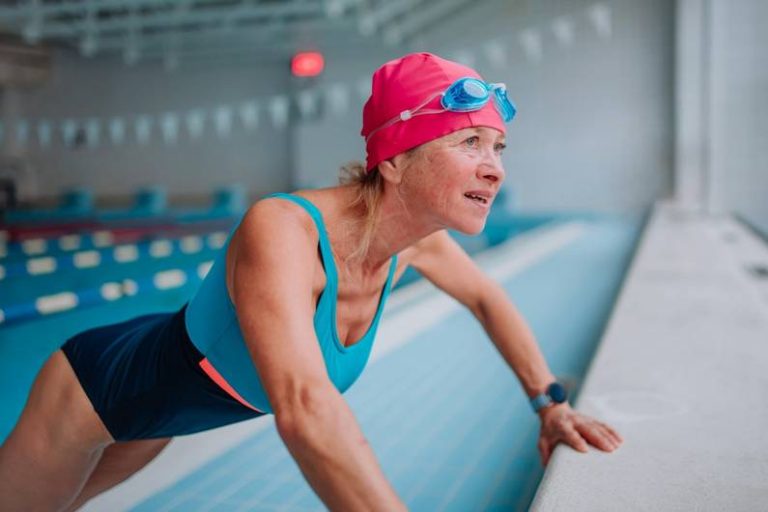 Con questi 5 esercizi che ringiovani il tuo corpo