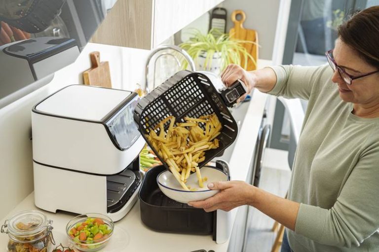 Il cibo della friggitrice ad aria è davvero più sano?