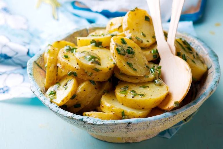 Suggerimento per ricetta: un ingrediente curioso rende davvero bene l’insalata di patate