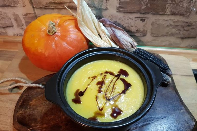 Zuppa di zucca vegana