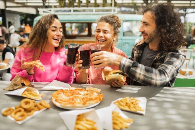 7 alimenti che ti permettono di invecchiare più velocemente – e perché