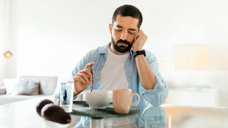 Dizzy su Keto? Potrebbe essere un effetto collaterale della dieta cheto