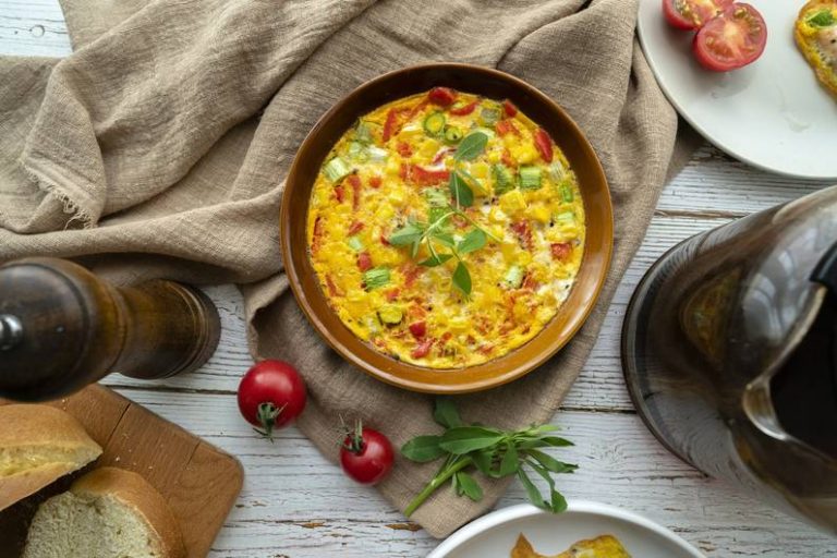Frittata a basso contenuto di carboidrati con paprika