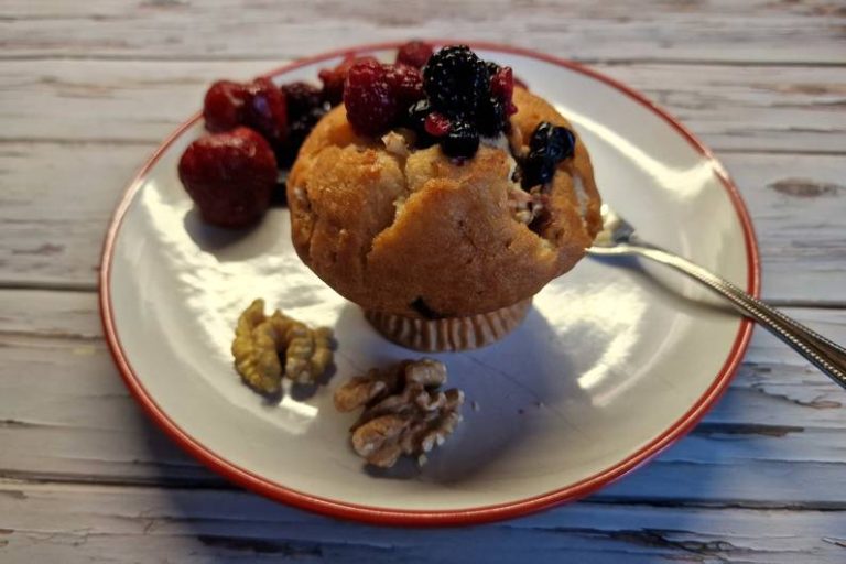 Muffin di patate dolci vegane con noci ricetta