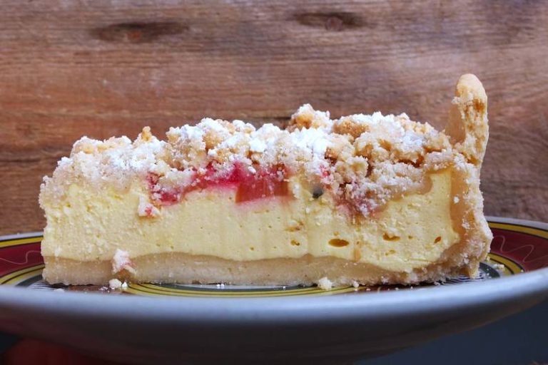Rhabarber-Quark Cake con spruzzi Ricetta per divertimento