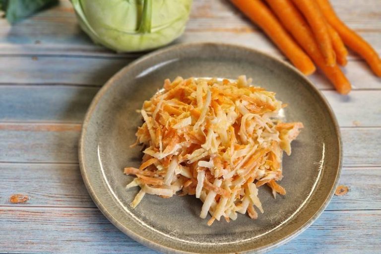 Ricetta per insalata di carote Kohlrabi per divertimento