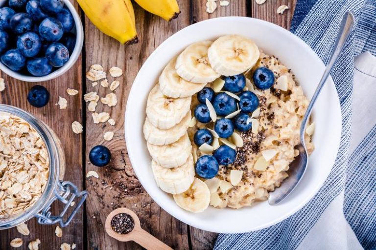 Mangia il porridge ogni mattina per la colazione: succede nel corpo