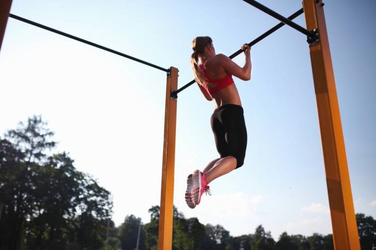 Quindi usi il balcone, il giardino e il parco per la tua forma fisica