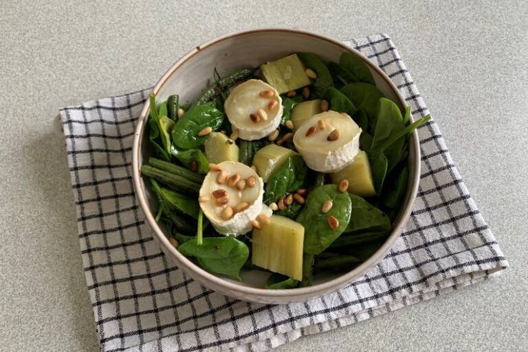 Ricetta di verdure di rabarbaro abbondante – Adatta al divertimento