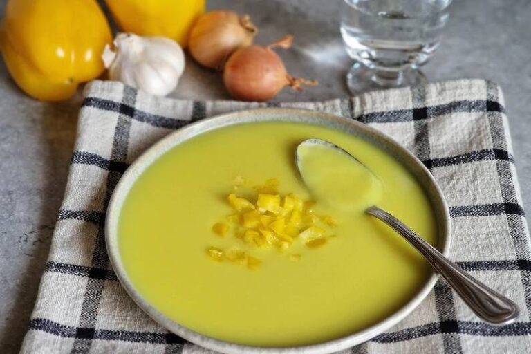 Ricetta di zuppa di paprika gialla – adatto al divertimento